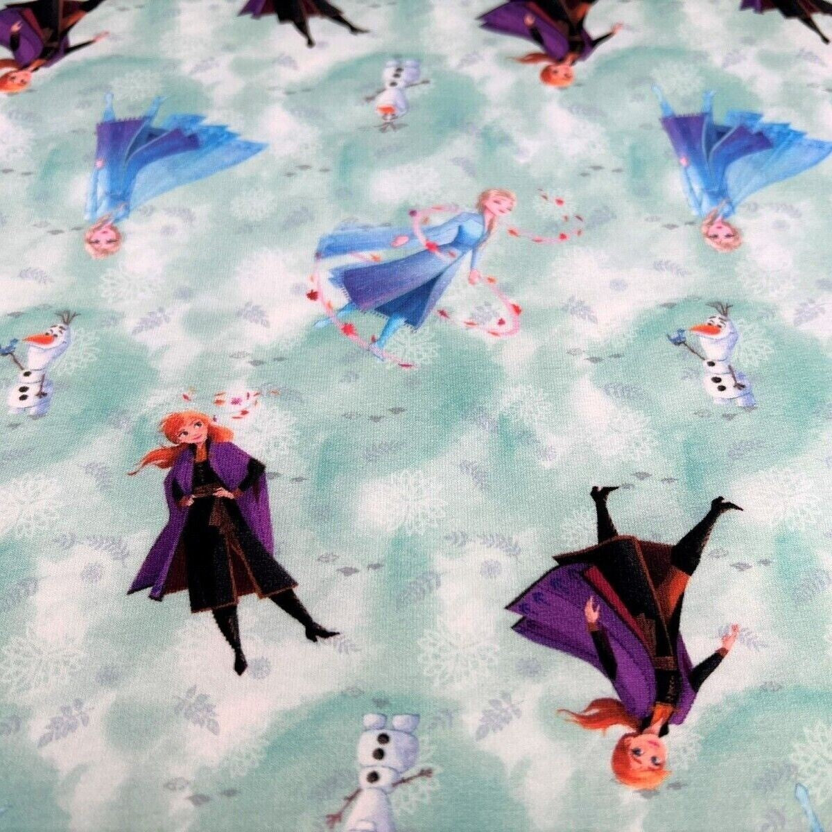 French Terry Stoff Anna und Elsa Disney Eiskönigin - Preis für 0,5m Lizenzstoffe