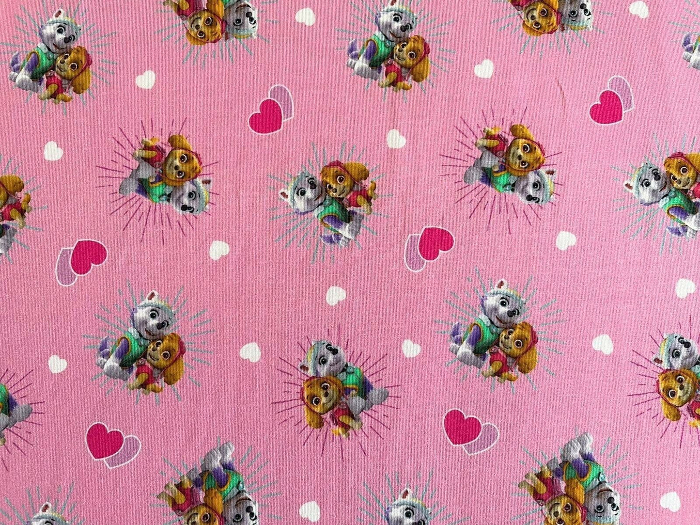 Baumwoll Jersey Stoff Paw Patrol rosa Herzen - Preis gilt für 0,50m Lizenzstoffe