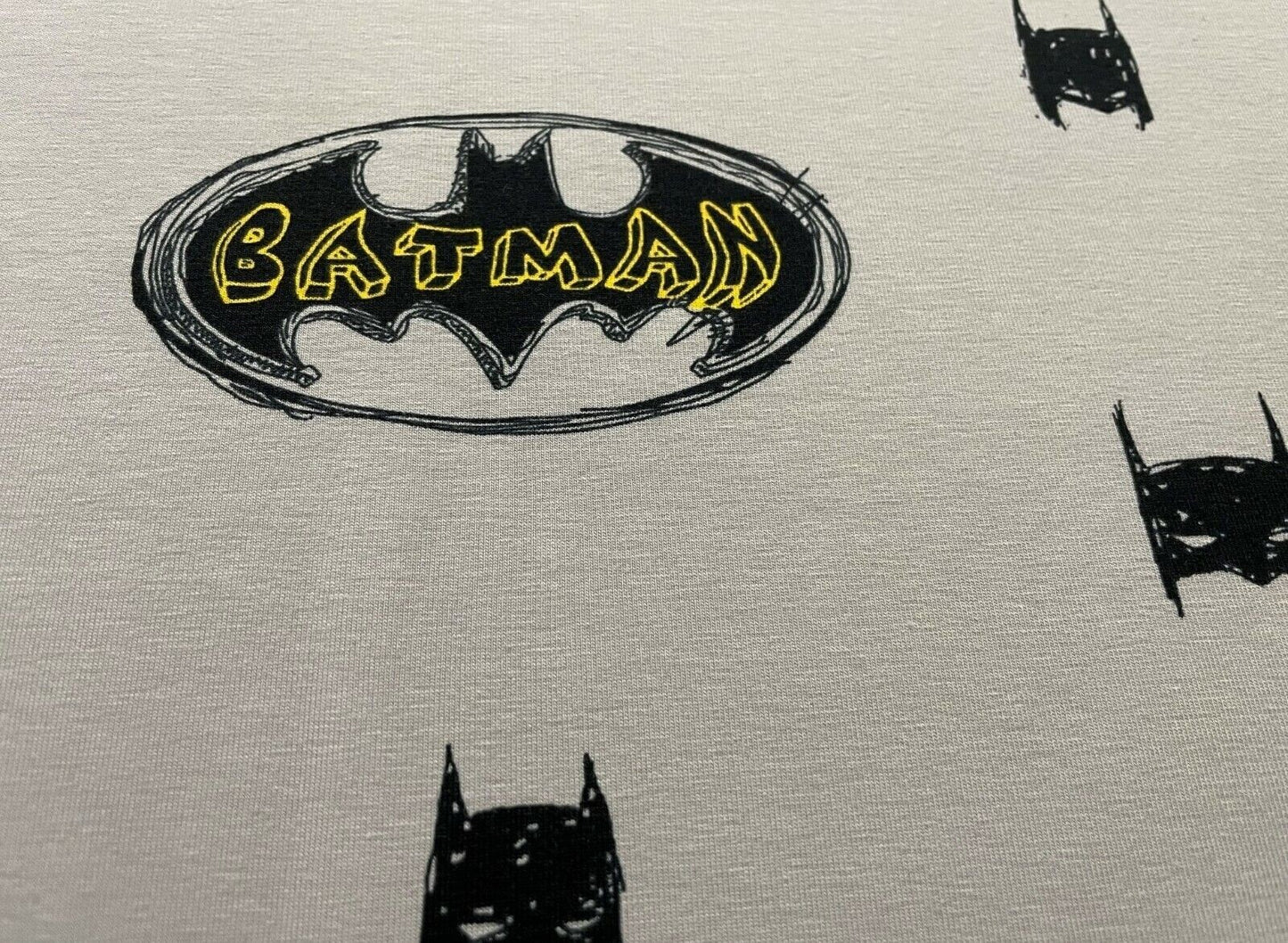 Baumwolljersey Stoff Batman hellgrau - Preis gilt für 0,50m Lizenzstoffe Batman