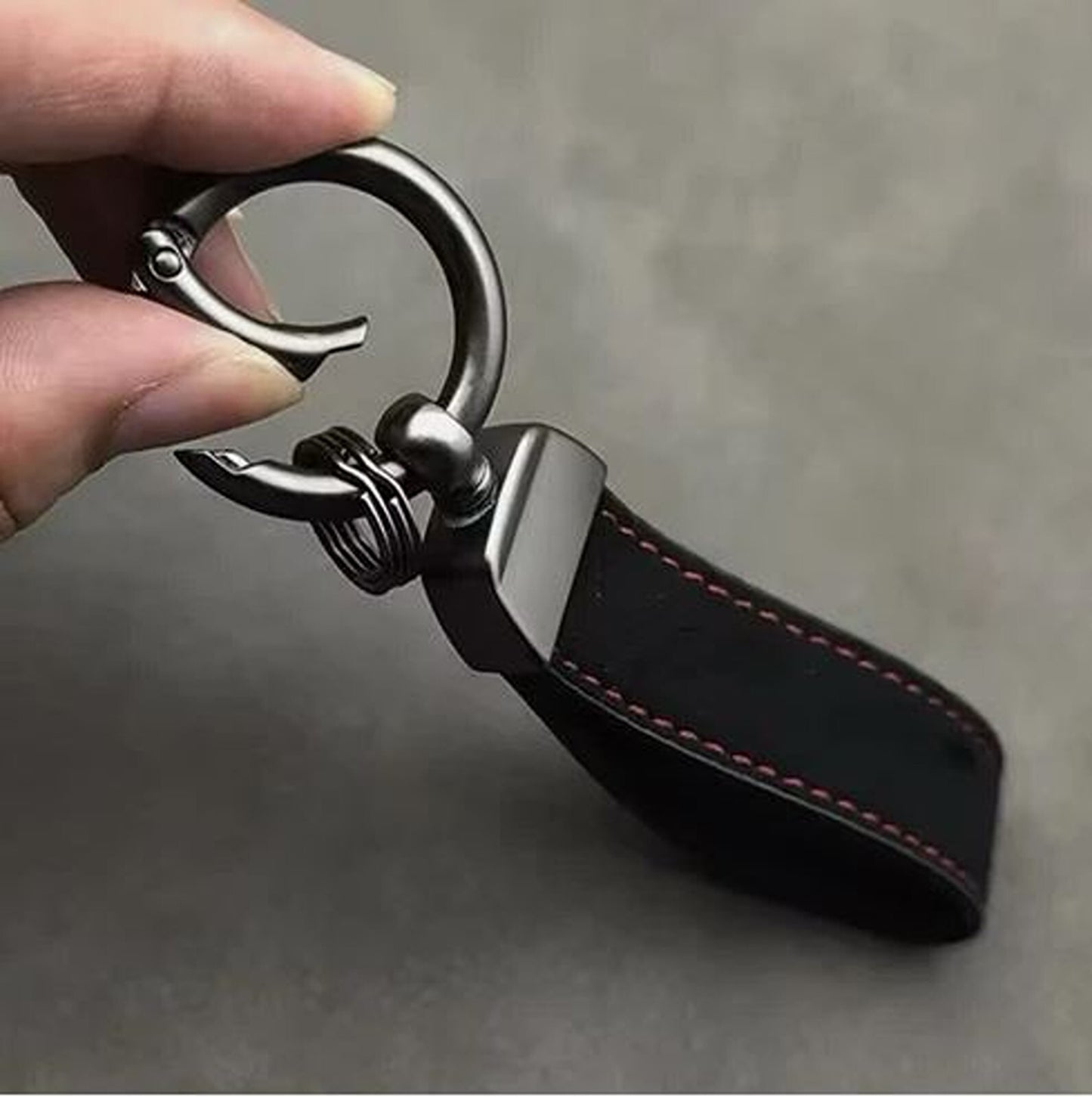 Mercedes-Benz AMG Schlüsselanhänger Wildleder Keyring Alcantara rote Naht