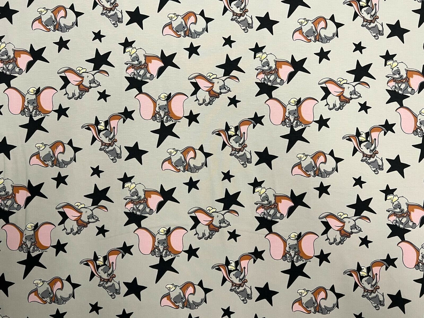 Baumwolljersey Stoff Dumbo - Preis gilt für 0,50m Disney Dumbo Lizenzstoffe