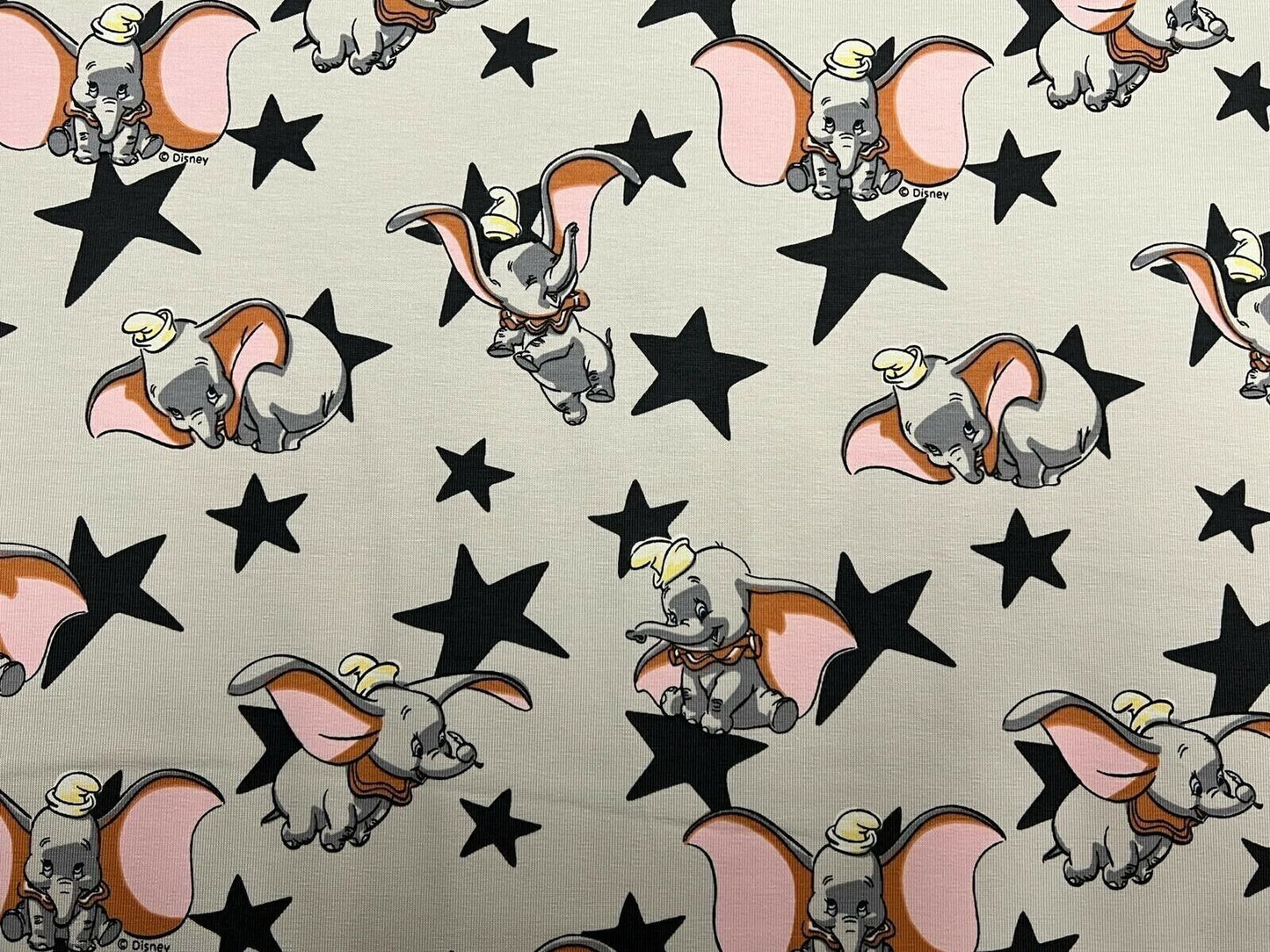 Baumwolljersey Stoff Dumbo - Preis gilt für 0,50m Disney Dumbo Lizenzstoffe